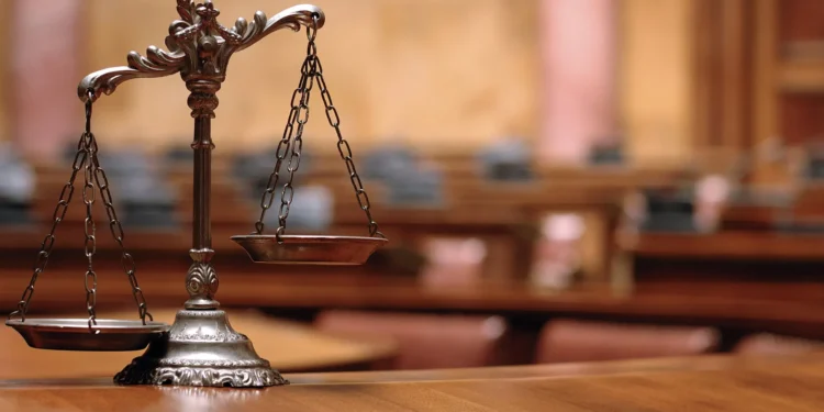 طالبة دكتوراه بالناظور تستنجد بالقضاء: تعرضت للخيانة والاعتداء الجسدي وأطالب بإنصافي