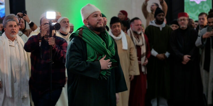 أسرار “الخلافة” في الزاوية البودشيشية: كيف حسم الشيخ حمزة وصيته لسيدي معاذ؟ ولماذا رفض الشيخ “توثيقها” عند العدول؟