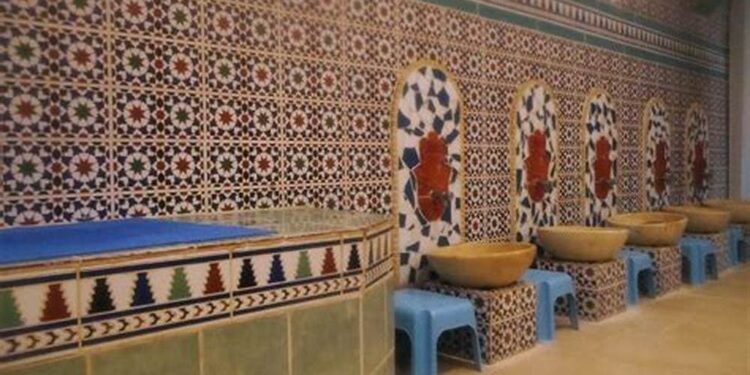 حمامات وجدة: ارتفاع الأسعار وأوضاع العمال تحت المجهر