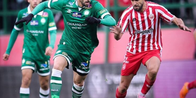 النادي المكناسي يهزم الرجاء الرياضي بهدف وحيد في الجولة الحادية عشرة