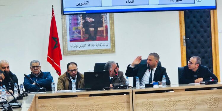 السعيدية.. عبد القادر يترأس اجتماعاً موسعاً بحضور الباشا للتحضير لصيف 2026