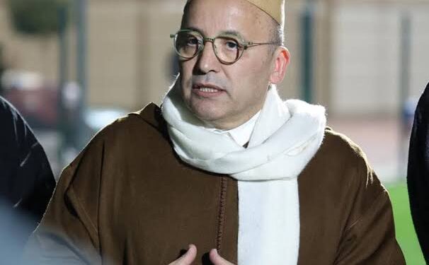 عودة خليل متحد لرئاسة المولودية.. هروب إلى الأمام أم حل مؤقت لأزمة هيكلية عميقة؟