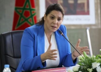 فاطمة الزهراء المنصوري تخرج عن صمتها وتقاضي “منبراً إعلامياً” لهذا السبب