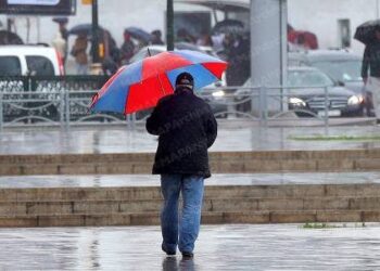 نشرة إنذارية: زخات رعدية قوية وثلوج ورياح عاصفية بعدد من مناطق المملكة السبت والأحد