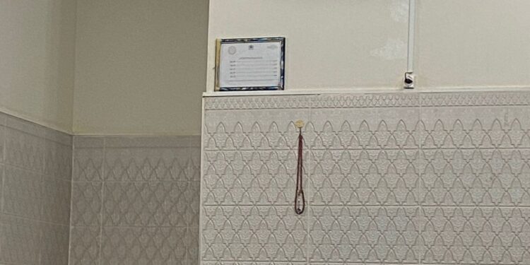 كيف تساهم التكنولوجيا الرقمية في ضبط إيقاع العبادة داخل بيوت الله؟