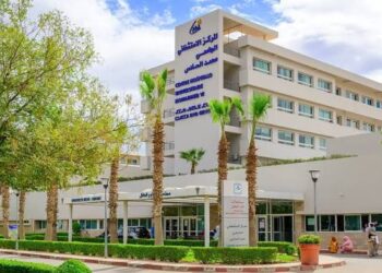 من داخل CHU وجدة…كواليس تأجيل عملية يونس: تغليب المنطق الطبي على الاستعجال