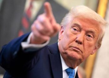 ترامب يهدد بتدمير البنية التحتية الإيرانية حال فشل محادثات إسلام آباد