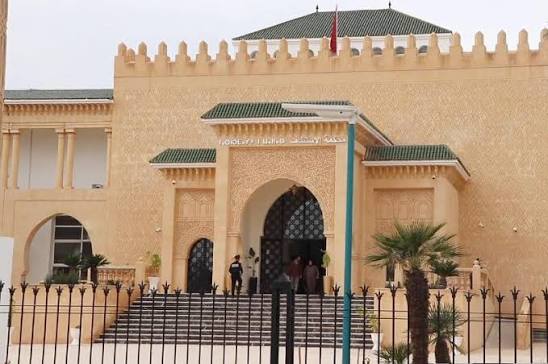 الوكيل العام للملك بفاس يأمر بفتح بحث معمق إثر انهيار عمارة سكنية خلّف 9 وفيات