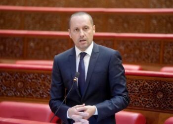 ابتداء من غشت.. 530 طبيباً أخصائياً يلتحقون بالمستشفيات العمومية لتعزيز العرض الصحي