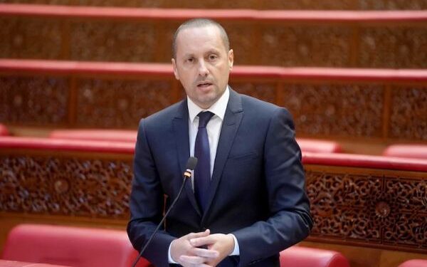 ابتداء من غشت.. 530 طبيباً أخصائياً يلتحقون بالمستشفيات العمومية لتعزيز العرض الصحي