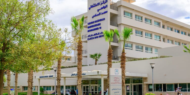 هل تواكب المساعدة الاجتماعية انتظارات المرتفقين ب CHU وجدة ؟