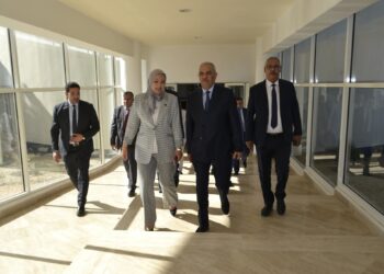 الوالي العطفاوي يشارك أسرة التعليم الاحتفاء بنخبة المتفوقات والمتفوقين بجهة الشرق