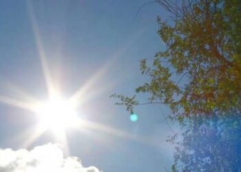 الأرصاد تحذر من استمرار الأجواء الحارة بعدد من المناطق
