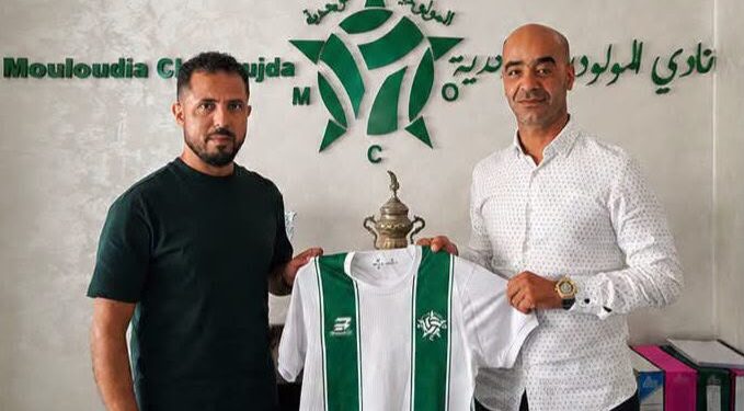المولودية الوجدية تحسم هوية مدربها الجديد