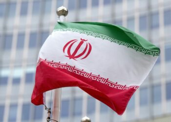 طهران تتحدى واشنطن بعد عقوبات جديدة وتندد بسياسة «التنمر»