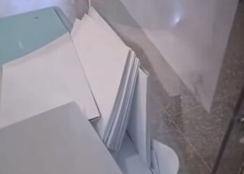 طنجة.. توقيف رئيسي مكتبي تصويت ونائبيهما في قضية أوراق انتخابية
