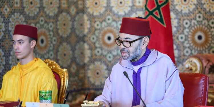 جلالة الملك يترأس مجلسا وزاريا