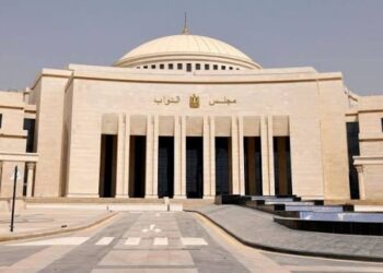 البرلمان المصري يعقد جلسة طارئة غداً بطلب من السيسي
